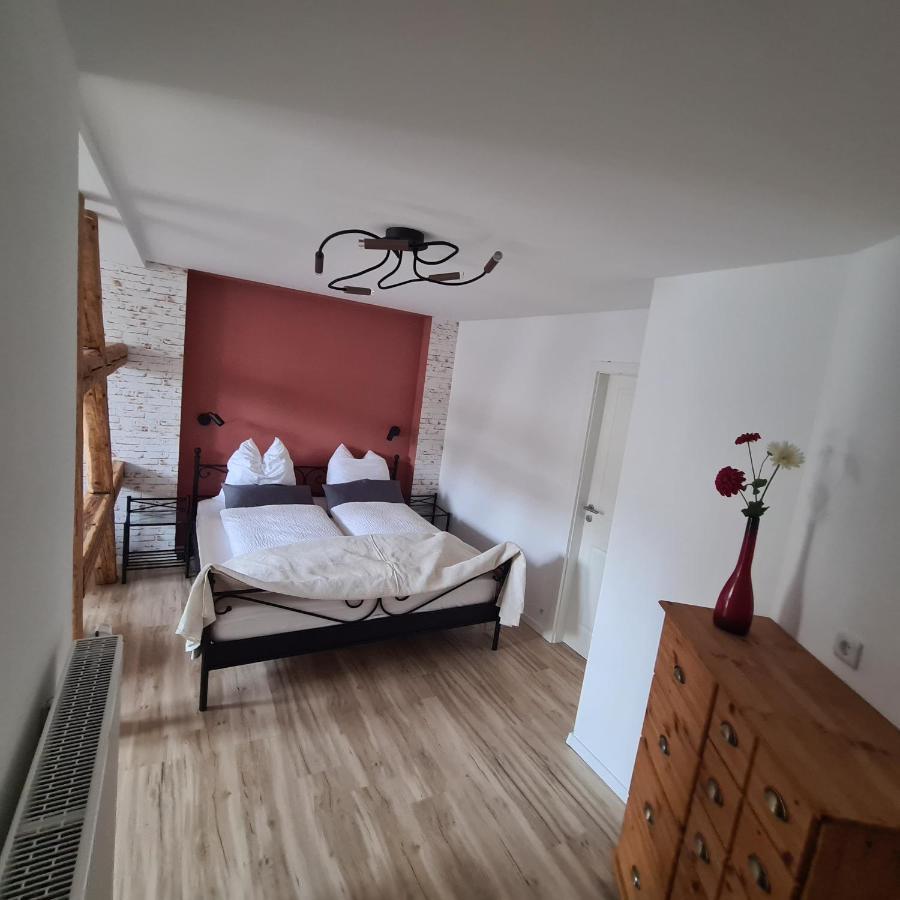 Gaestezimmer Treuen - Bed & Breakfast Exterior photo